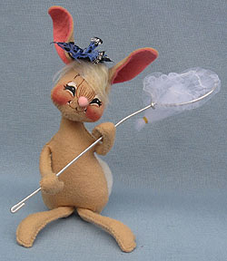 Annalee 7" Bunny with Butterfly and Net - Near Mint - 850199sqxa