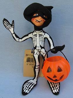 Annalee 10" Brighty Bones Black Skeleton Elf with Pumpkin - Mint - 865500gr