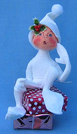 Annalee 10" Taking A Break Elf - Mint - 871500ooh