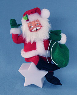 Annalee 9" Santa with Lighted Star - Mint - 943308