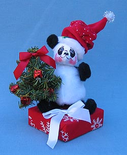 Annalee 9" Present Panda Holding Tree - Mint - 947607