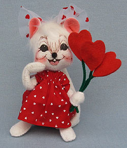 Annalee 7" Valentine Girl Mouse - Mint - 983102