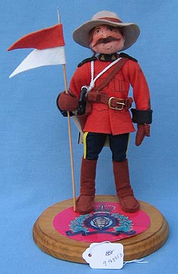 Annalee 10" Canadian Mountie - Very Good - 996095b