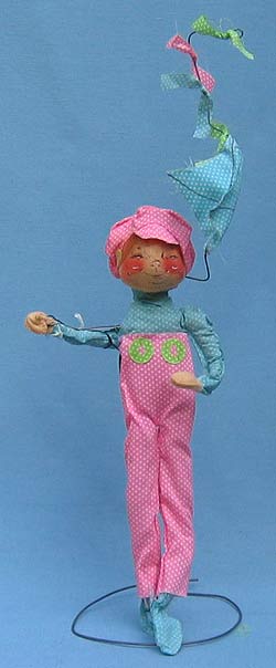 Annalee 18" Lad with Kite - Near Mint / Excellent - A27-75xx