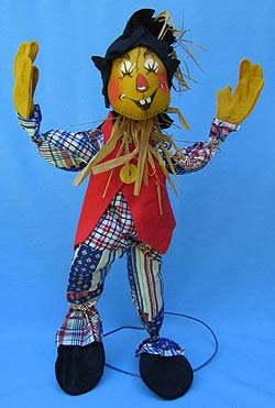 Annalee 18" Scarecrow with Red Vest - Two Teeth - Mint - A346-78-2