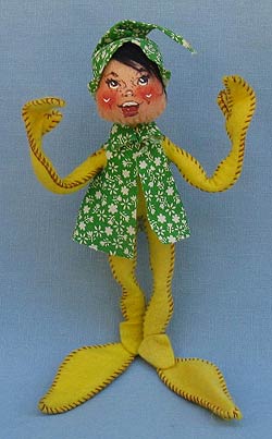 Annalee 10" Elf with Hat & Vest - Mint - A371-78tong