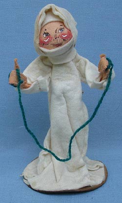 Annalee 10" Nun in White Habit with Jump Rope - Very Good - A60-68oxa