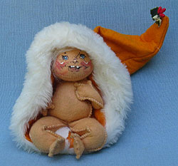 Annalee 7" Baby in Orange Santa Hat - Near Mint - A72-66or