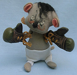 Annalee 7" Boxing Mouse - Mint