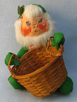 Annalee 12" Green Gnome with Basket - Mint - C152-73ox