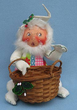 Annalee 12" White Gnome with Basket - Mint - C152-73w