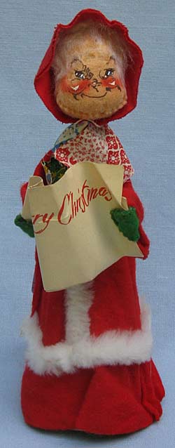 Annalee 10" Caroler Girl - Excellent - C209-75oxa