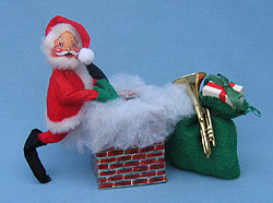 Annalee 7" Santa with Chimney - Near Mint - C22-74