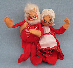 Annalee 7" Mr & Mrs Santa - 1976 - Excellent - C77-76a