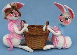 Annalee 7" Two Country Bunnies with Basket - Near Mint - 1975 - D2-75a