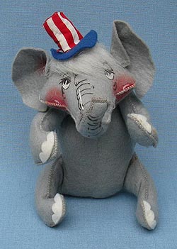 Annalee 10" Patriotic Elephant - Excellent - D47-68a