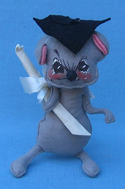 Annalee 7" Graduation Mouse - Near Mint - L25-66