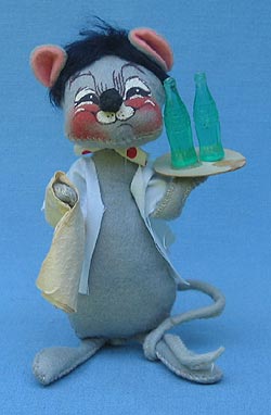 Annalee 7" Bartender Mouse - Excellent - M107-70