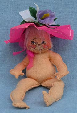 Annalee 7" Garden Club Baby in Pink Hat - Near Mint / Excellent - M142-66ox