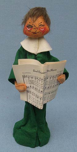 Annalee 10" Green Choir Boy - Mint - M22-67grBR2