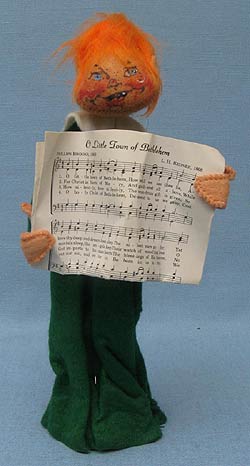 Annalee 10" Green Choir Boy - Near Mint - M22-67grOR1