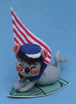 Annalee 7" Boating Mouse - Near Mint / Excellent - M403-75sq