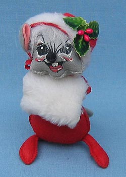 Annalee 7" Mrs Santa Mouse with Muff - Mint / Near Mint - M91-67