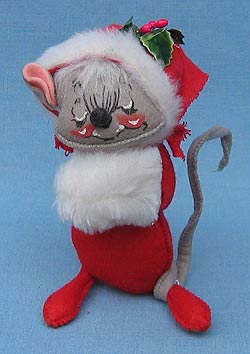 Annalee 7" Mrs Santa Mouse with Muff - Mint / Near Mint - M91-67x