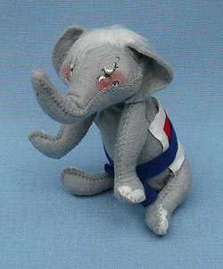 Annalee 8" Patriotic Elephant - Near Mint - R3-72x