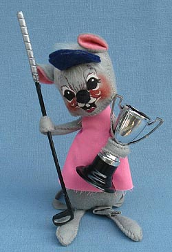 Annalee 7" Golfer Girl Mouse - Mint - R405-71