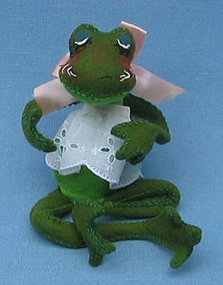 Annalee 10" Girl Frog - Mint - R504-79