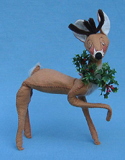 Annalee 10" Reindeer with Wreath - Near Mint - R99-81x