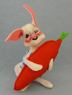 Annalee 7" Country Boy Bunny with Carrot - Mint - S7-74