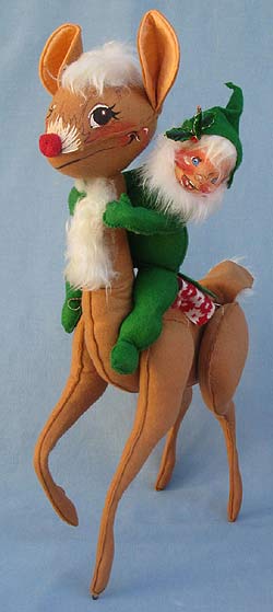 Annalee 12" Green Gnome Riding 18" Reindeer - Near Mint - X39-71gr