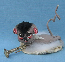 Annalee 7" Angel Mouse with Trumpet - Mint - Y77-65