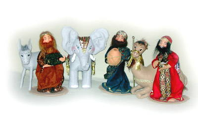 Photo of Sue Coffee Exclusives Patriotic Elephant and Donkey being used in a Nativity decoration